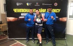 Спортсменка Константиновки - чемпионка Украины по боксу
