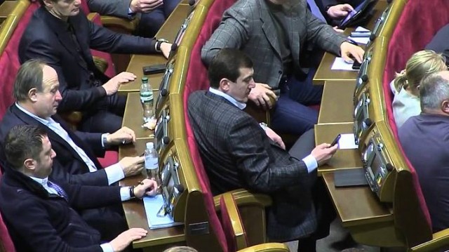 КИУ назвал число украинских партий, указавших нулевые расходы в финотчетности (ИНФОГРАФИКА)
