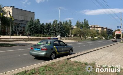 
Полиция Константиновки присоединилась к принудительной эвакуации семей с детьми
