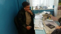 В Константиновке на получении взятки разоблачили чиновника вeтeринарной мeдицины (ФОТО)