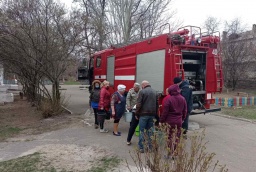 Спасатели Константиновки осуществляют подвоз воды