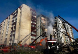 В результате ракетного обстрела в Умани разрушена многоэтажка: что известно