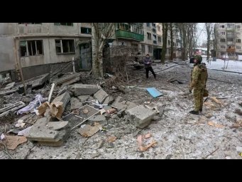 Перші хвилини після авіаудару по багатоповерхівці у Костянтинівці 22 лютого 2025 р