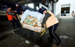 
Гумпомощь переселенцам: во Львовской области прекращают еженедельную выдачу
