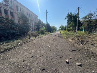 Три ранкові авіаудари по Костянтинівці: знову постраждав заклад освіти