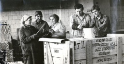 ​Работники экспортного отдела упаковочного цеха - 1986 г