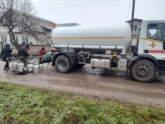 В Константиновке аварийно прекращено водоснабжение.  Адреса подвоза технической воды 8 января 2025 г.