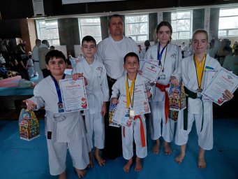 Чемпионы по Константиновке одержали победы на турнире по карате-до в Черкассах