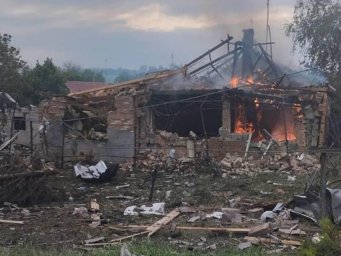 Авіаудар по Довгій Балці: троє поранених, зруйновані будинки